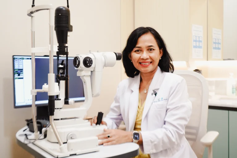 dr-ni-kompyang-rahayu-sp-m-k-dokter-mata-ciputra-smg-eye-clinic-bali